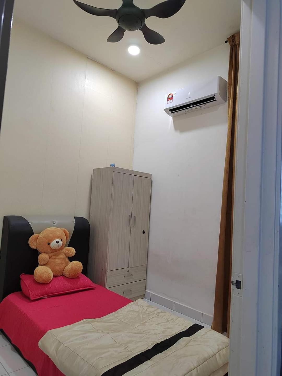 Homestay Greenway Pasir Gudang Exterior photo